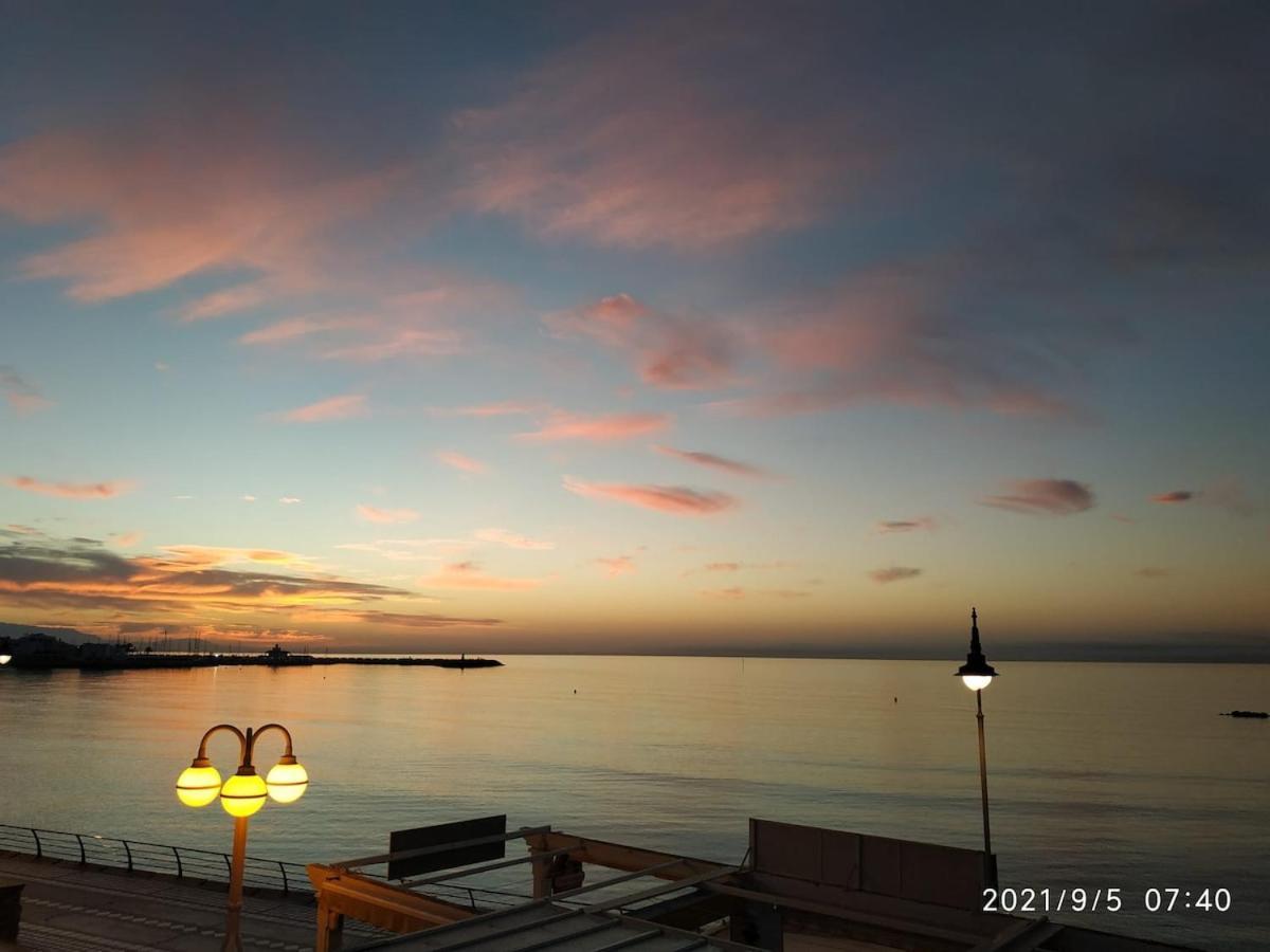 Apartamento Palm 5 Primera Linea De Playa Benalmádena